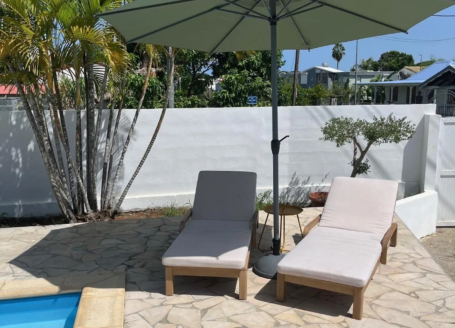 Bed & Breakfast Chambre Studio Confort Vue Piscine Baie-Mahault Guadeloupe