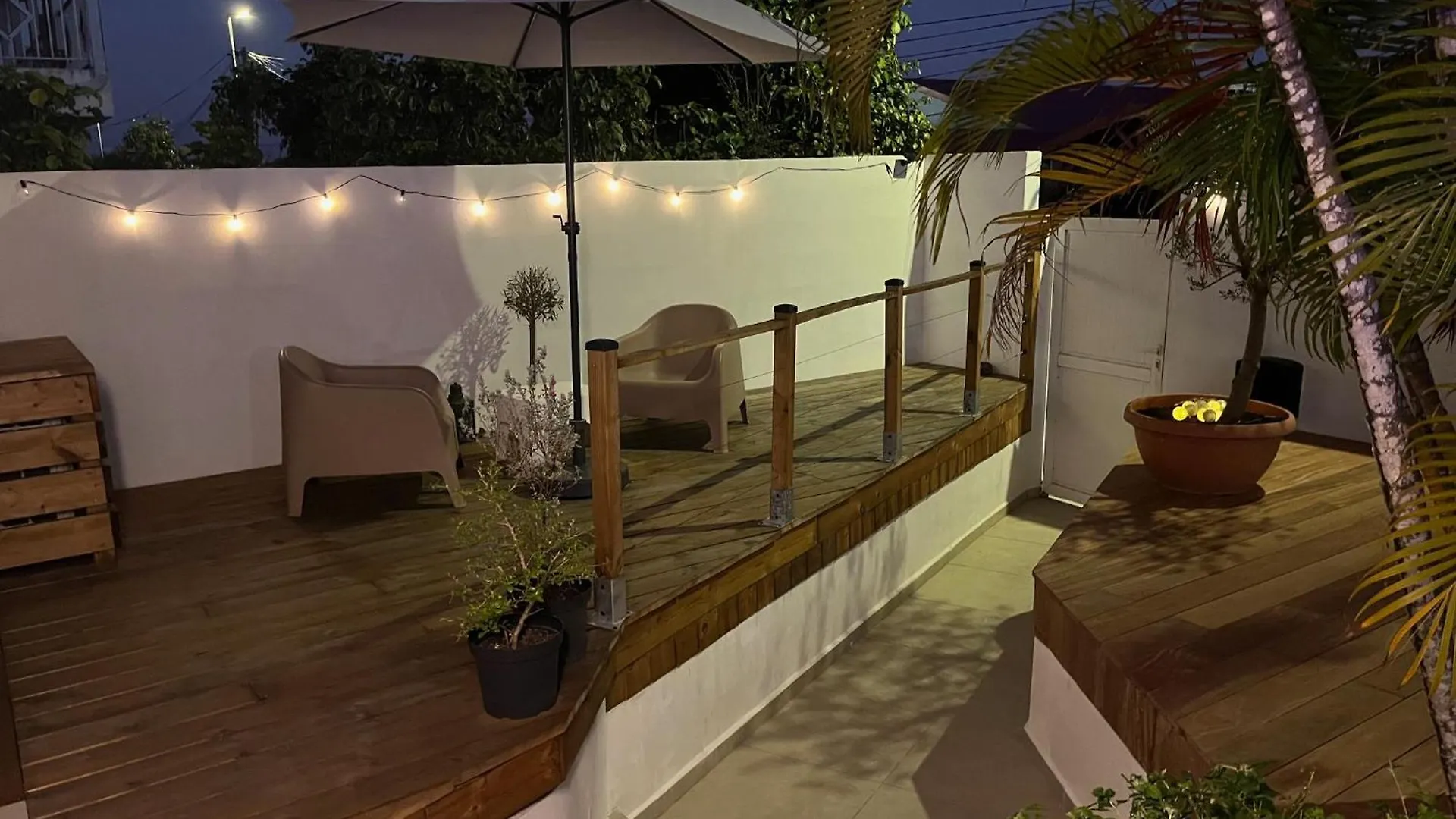 Chambre Studio Confort Vue Piscine Baie-Mahault